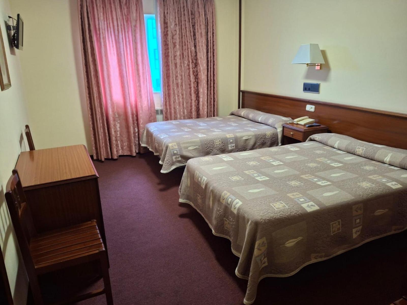 Hotel Capital De Galicia Сантяго де Компостела Екстериор снимка